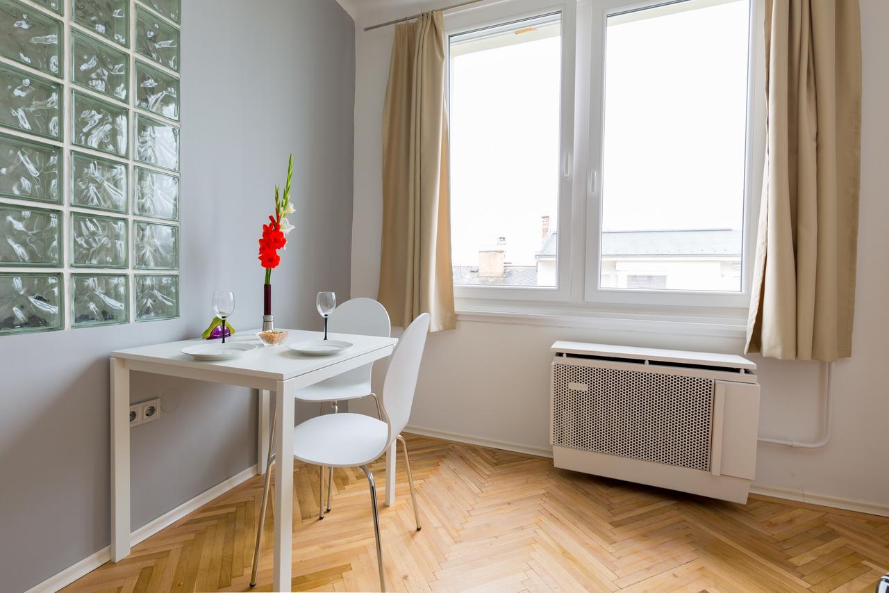Pamka Place Apartment บูดาเปสต์ ภายนอก รูปภาพ
