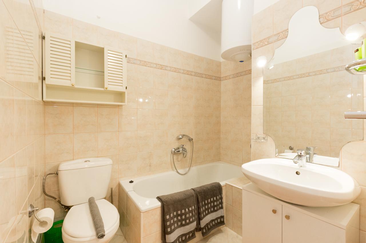 Pamka Place Apartment บูดาเปสต์ ภายนอก รูปภาพ